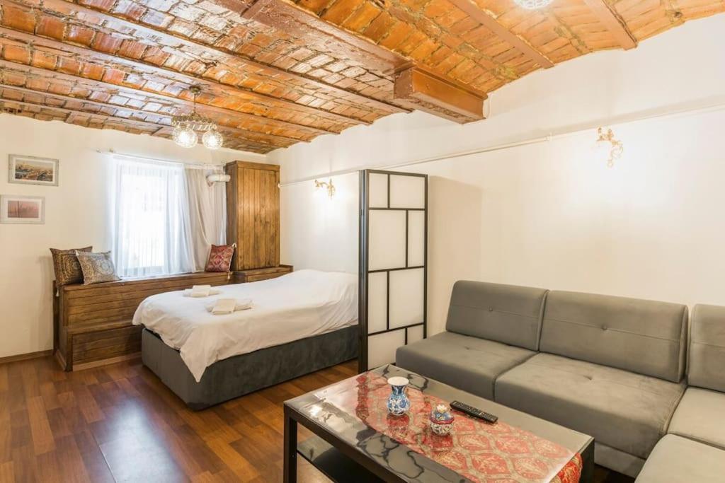 Apartament Beautiful 1 Bedroom Apt. W/ac 400 Meters Taksim Square